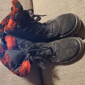 Alpine Design waterproof boots size 8.5